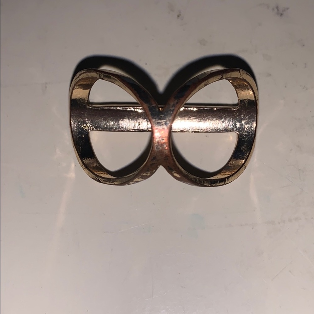 ring - Picture 2 of 4